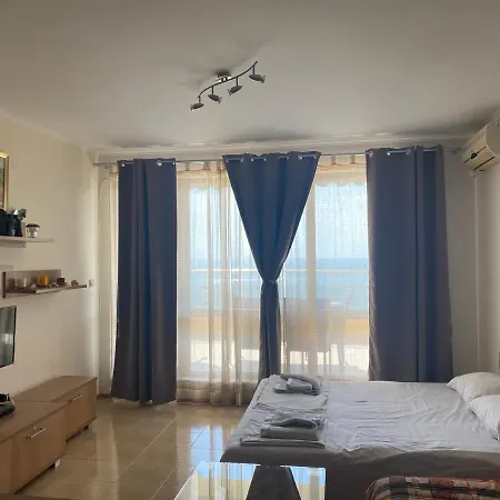 Апартамент Black Sea Panorama *